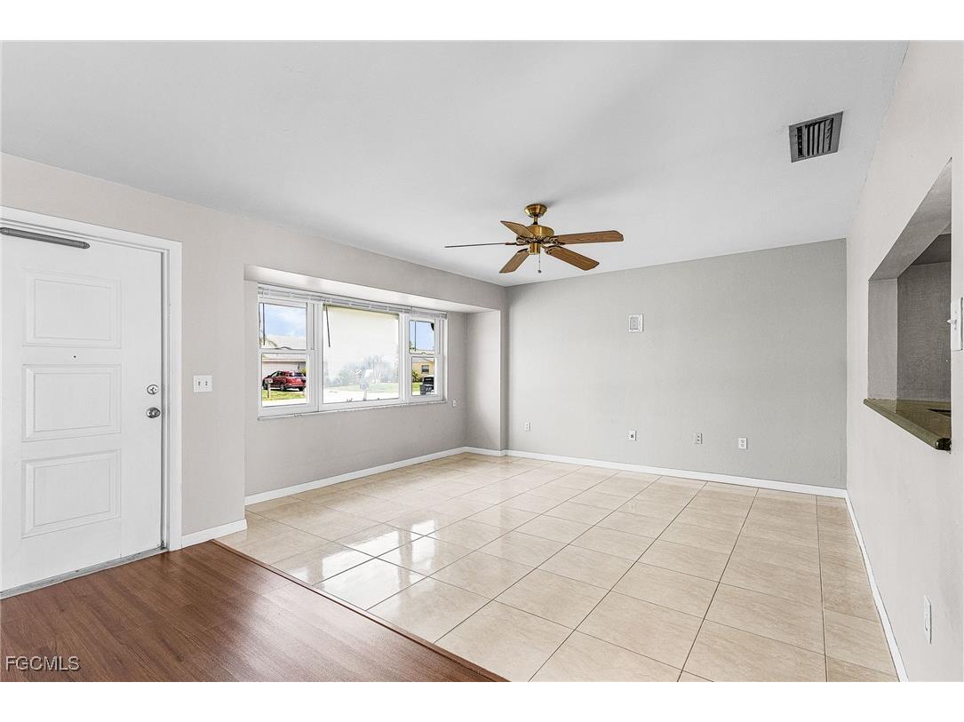 4555 Vinsetta Avenue North Fort Myers FL 33903 2025006595 image4