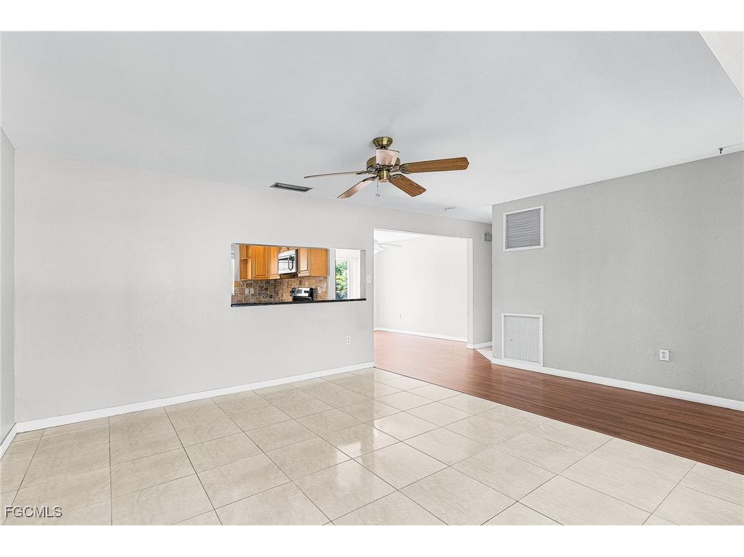 4555 Vinsetta Avenue North Fort Myers FL 33903 2025006595 image5