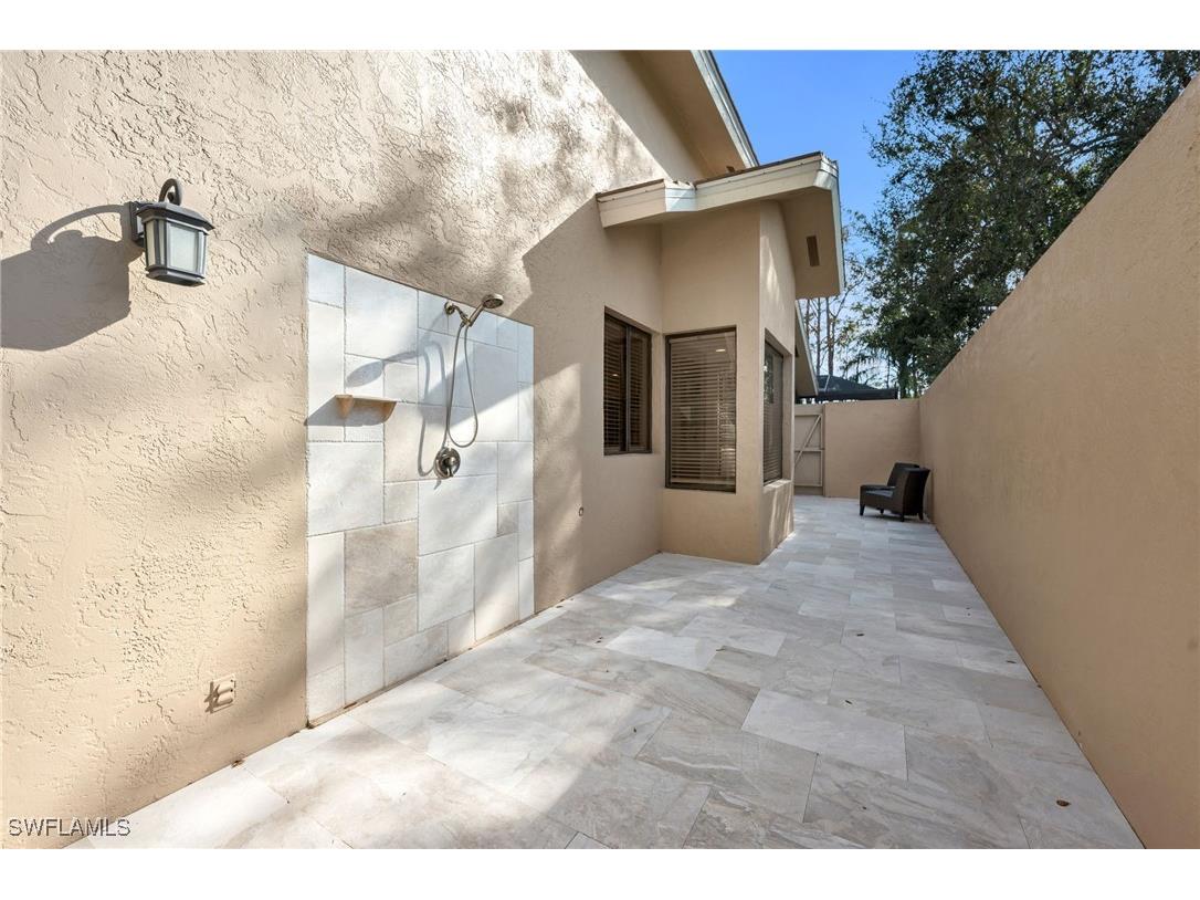 4556 Pond Apple Drive N Naples FL 34119 226002316 image16