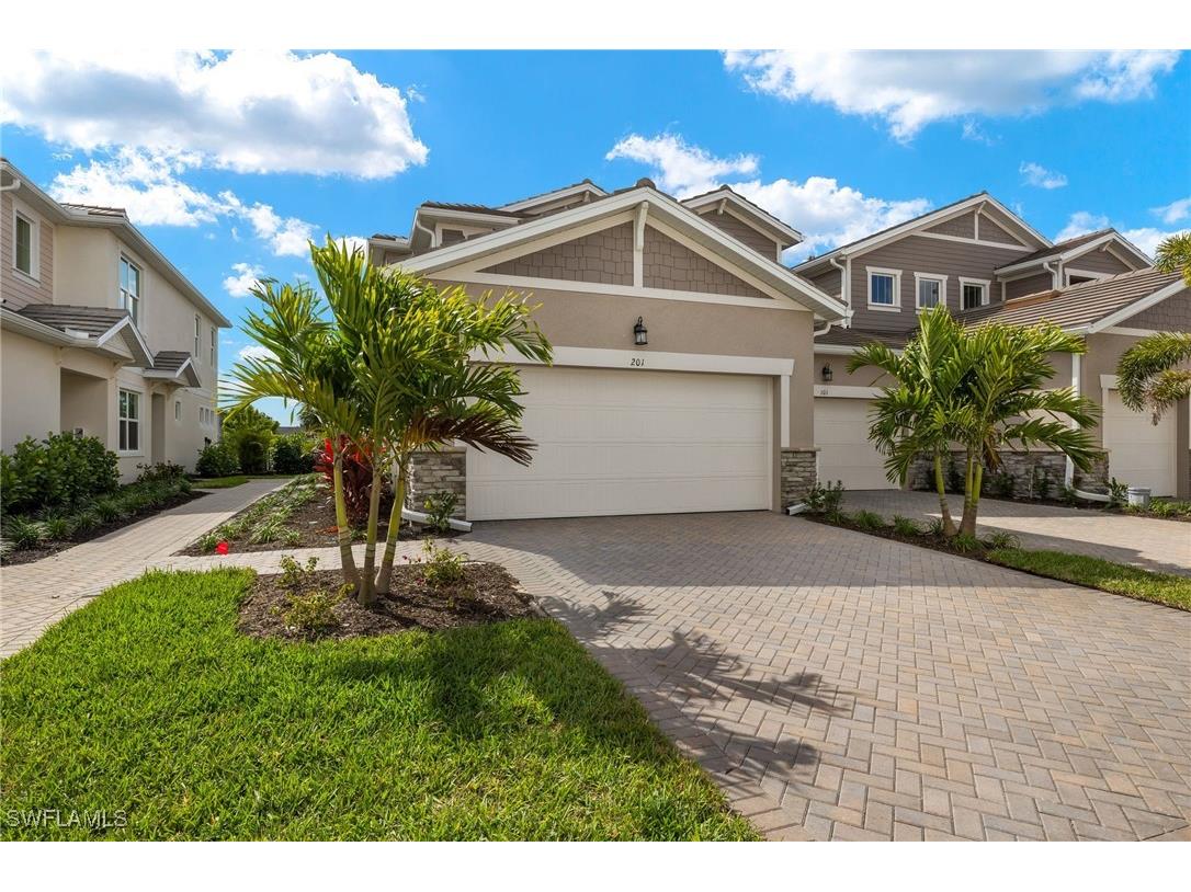 4557 Arboretum Circle #201 Naples FL 34112 224052167 image1
