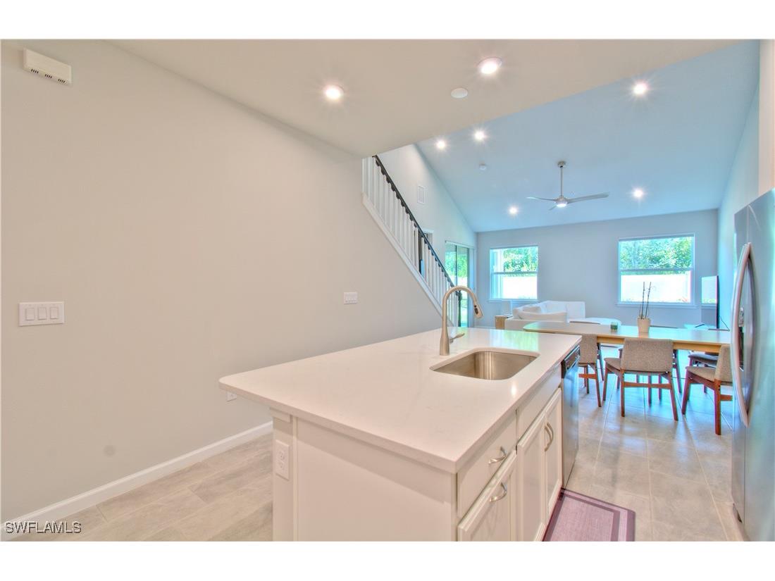 4558 Arboretum Circle #103 Naples FL 34112 225063390 image11