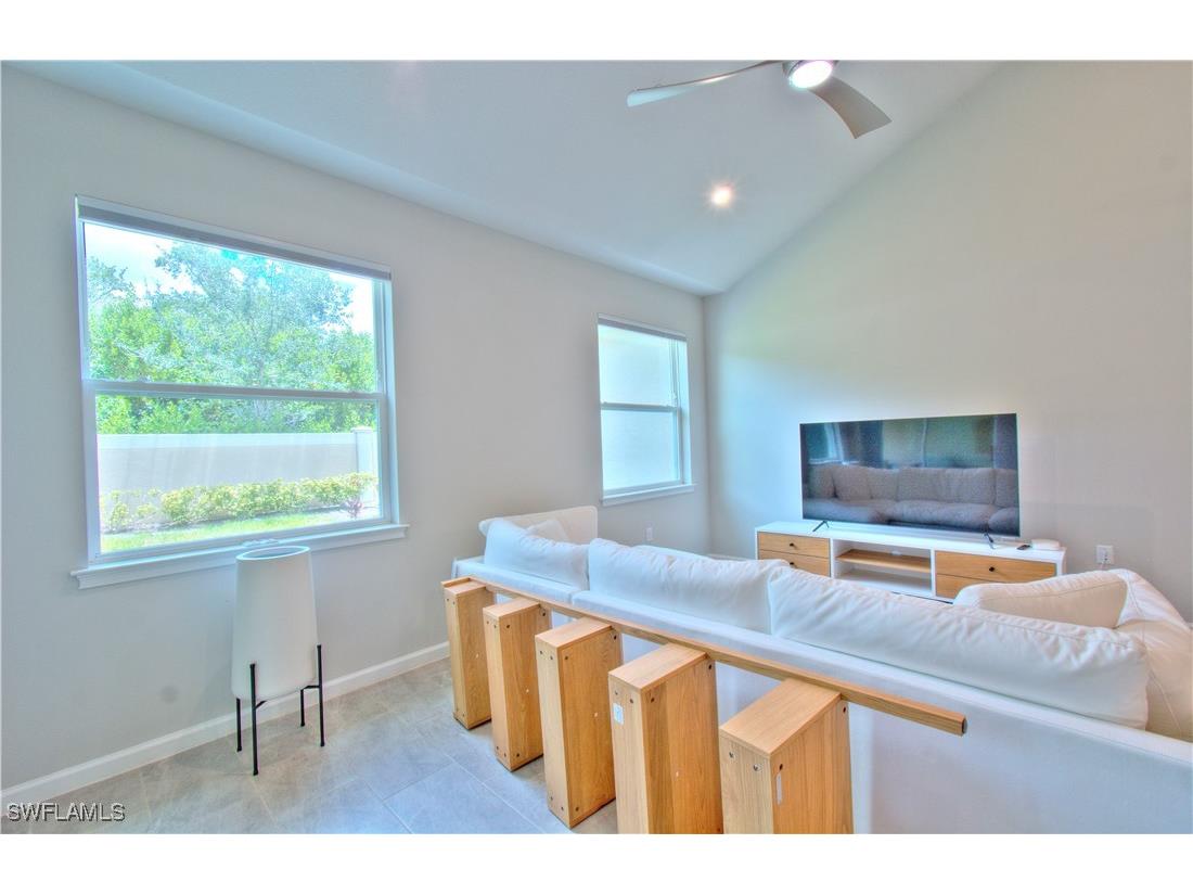 4558 Arboretum Circle #103 Naples FL 34112 225063390 image18