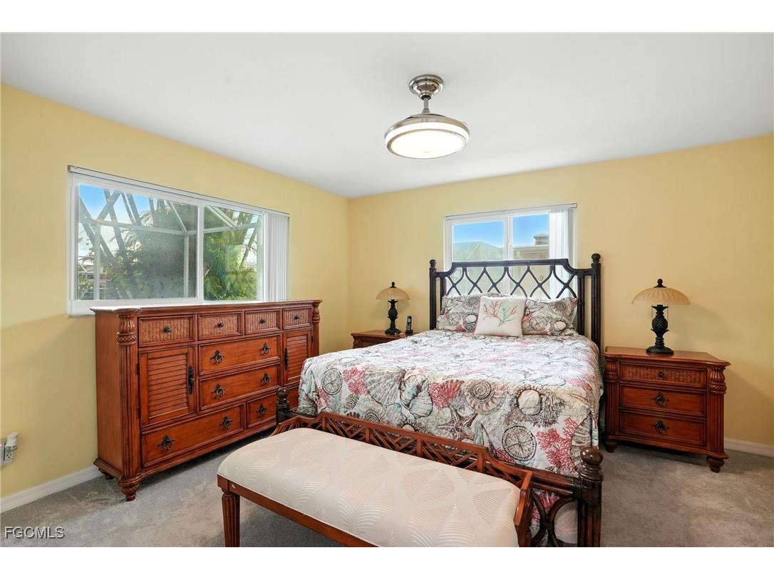 4558 Vinewood Circle North Fort Myers FL 33903 2025008560 image30