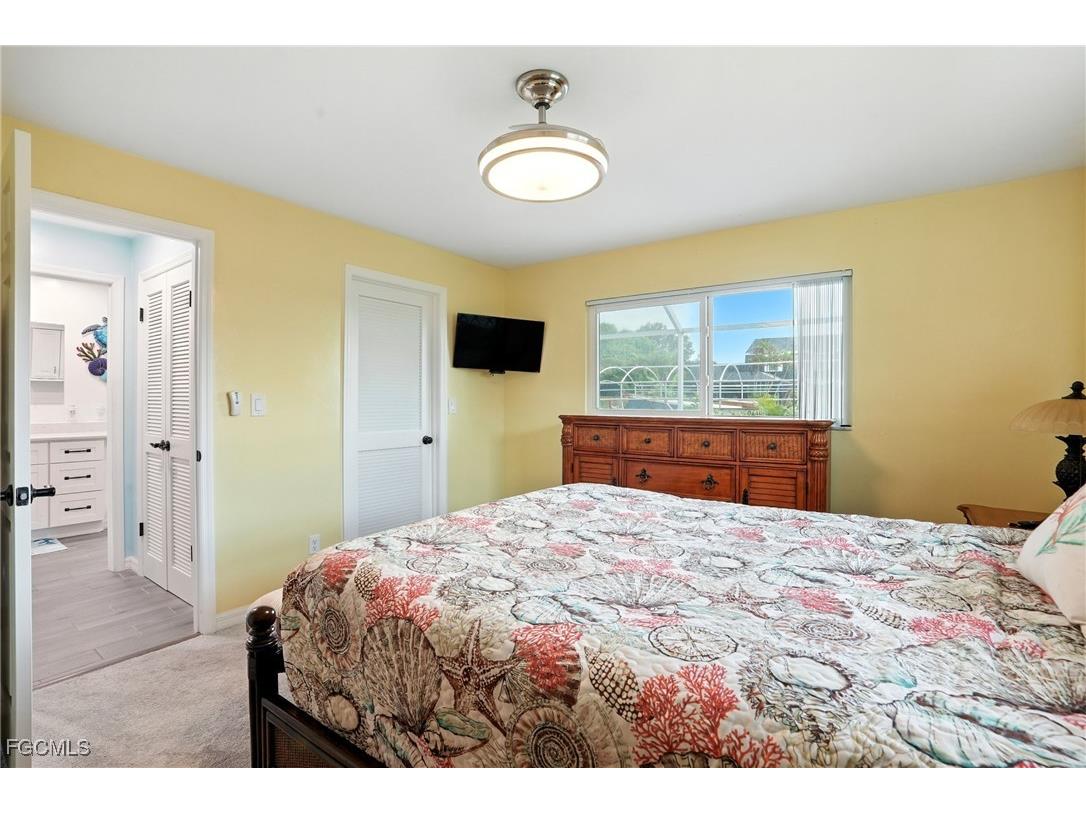4558 Vinewood Circle North Fort Myers FL 33903 2025008560 image31