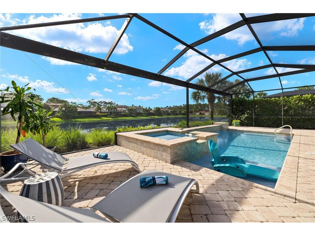 4559 Tamarind Way Naples FL 34119 224057954 image1
