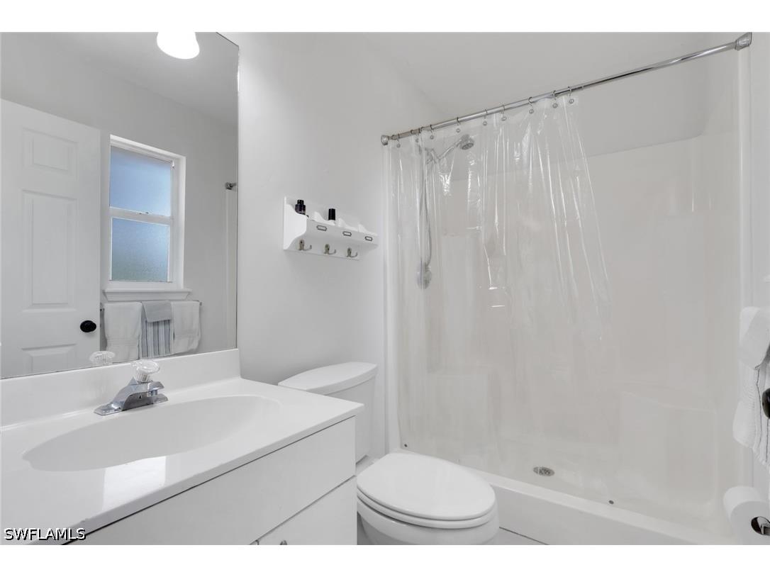 4560 18th Street NE Naples FL 34120 226013727 image11