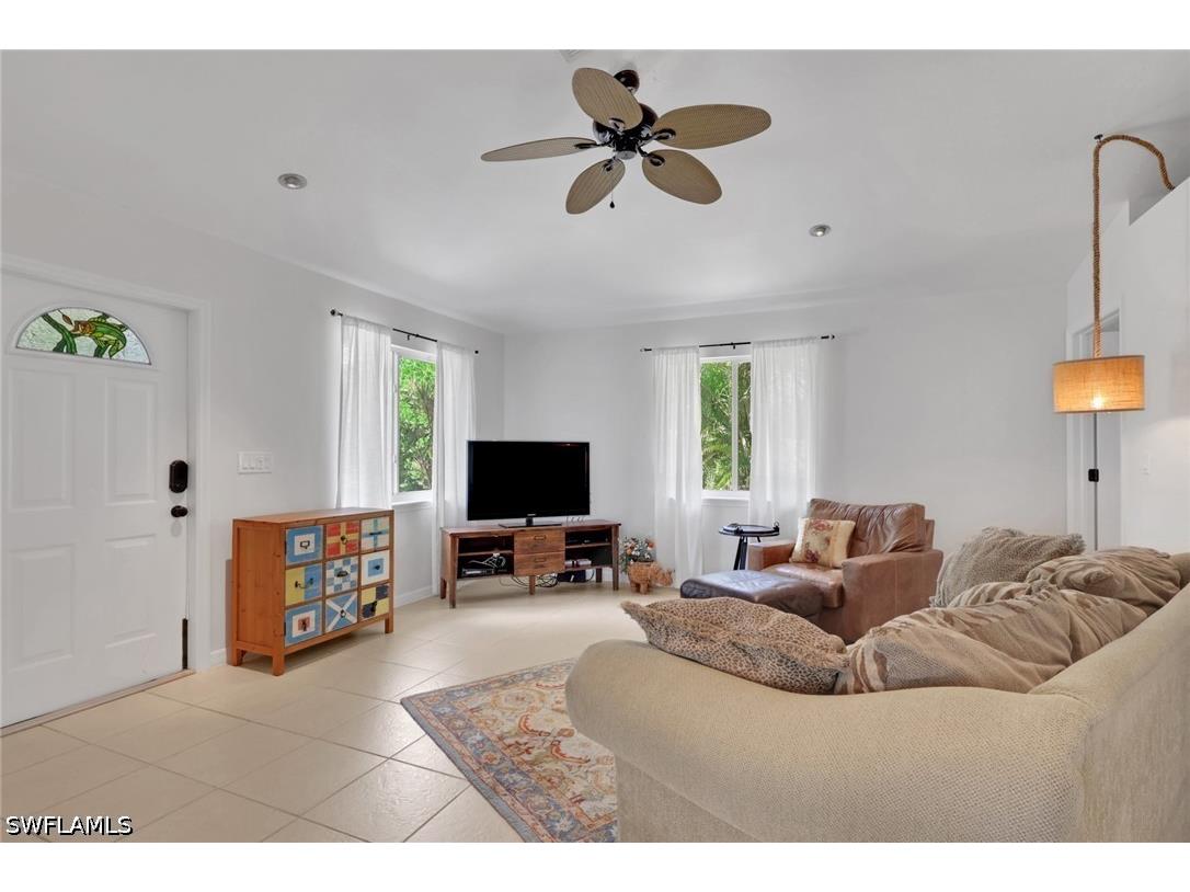 4560 18th Street NE Naples FL 34120 226013727 image3