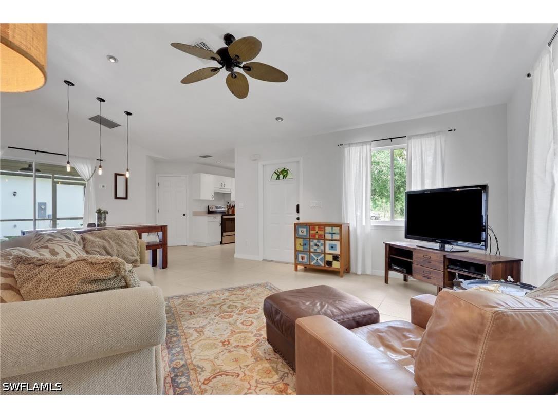 4560 18th Street NE Naples FL 34120 226013727 image4