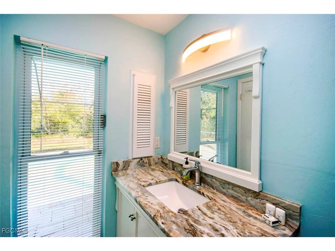 4560 Brainard Bayou Road Sanibel FL 33957 2025004454 image18