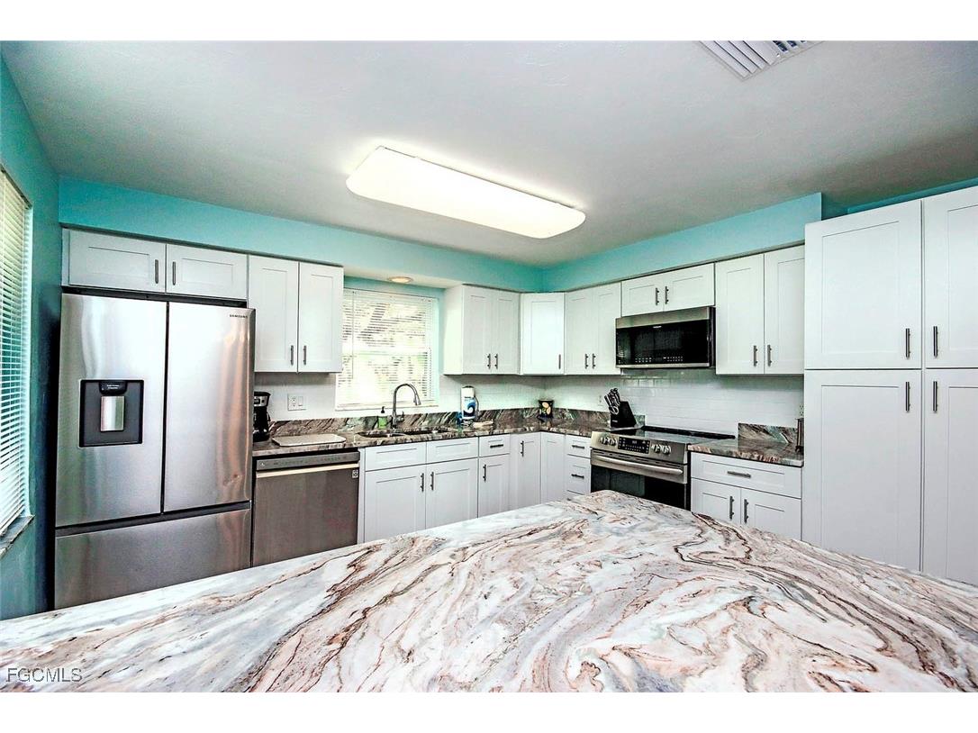 4560 Brainard Bayou Road Sanibel FL 33957 2026004909 image7