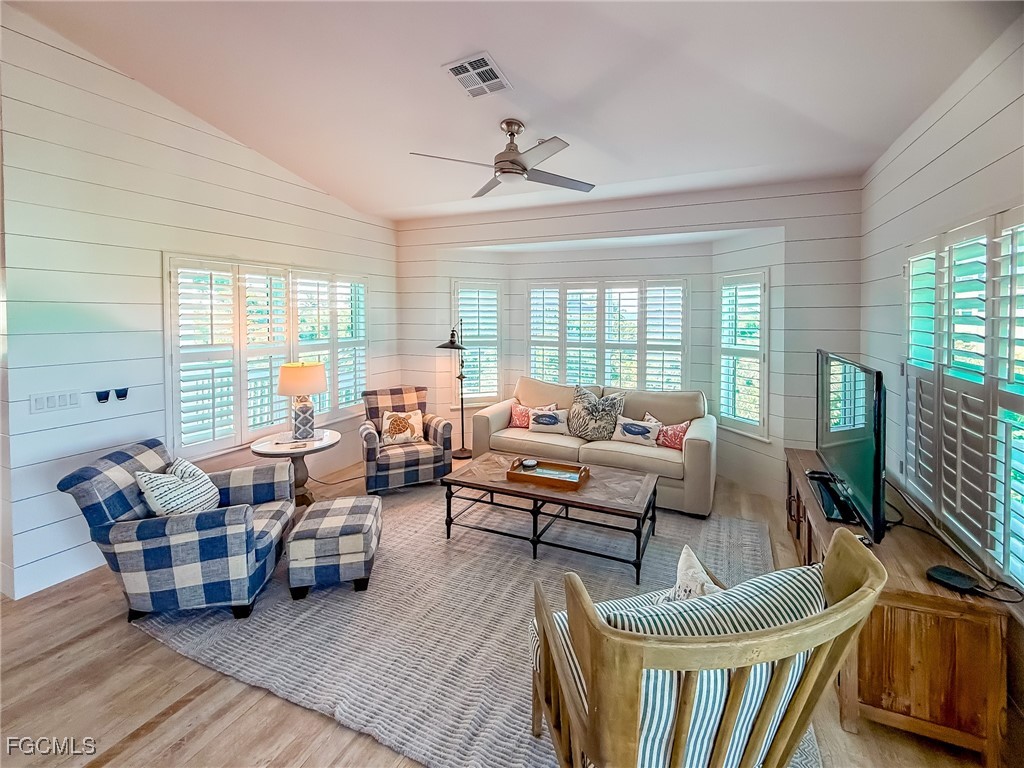 4560 Conch Shell Drive Upper Captiva FL 33924 2025019622 image37