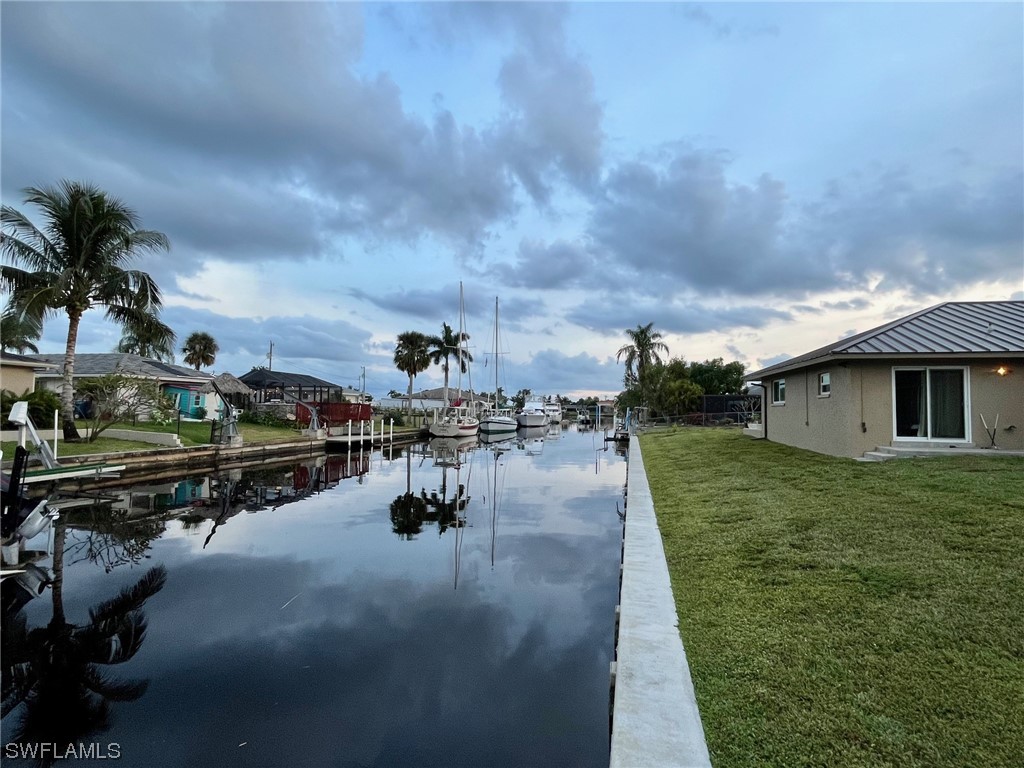 4560 Vinsetta Avenue North Fort Myers FL 33903 223088976 image1