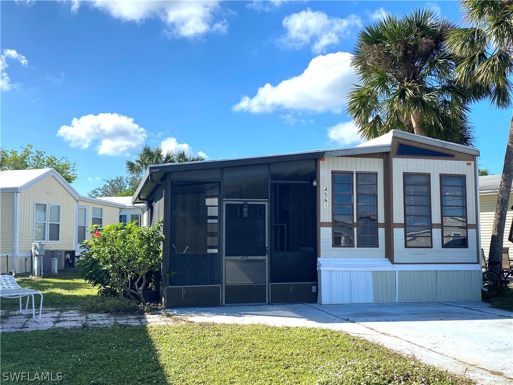 4561 Split Log Lane E Estero FL 33928 222087745 image1