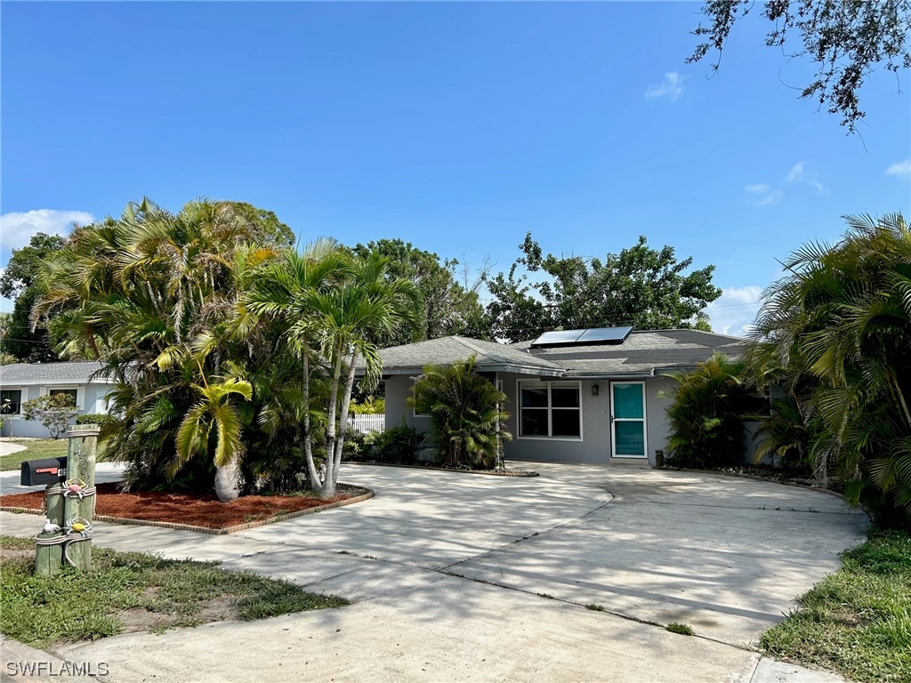 4562 Tennyson Drive North Fort Myers FL 33903 223031848 image1