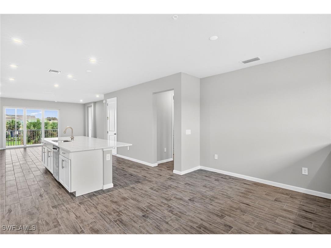 4563 Arboretum Circle #202 Naples FL 34112 226001434 image2