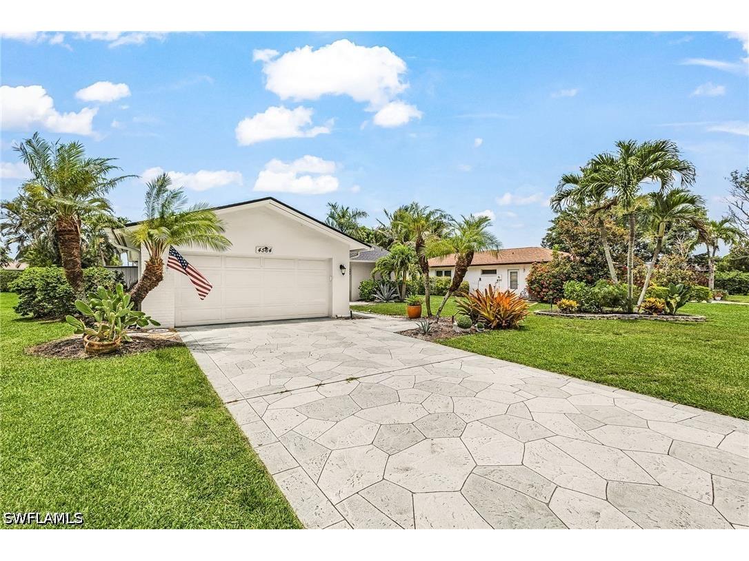 4564 Lakewood Boulevard Naples FL 34112 226023799 image18