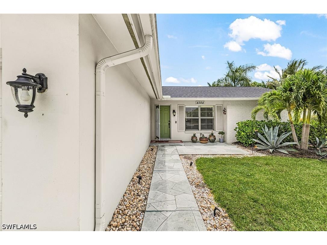 4564 Lakewood Boulevard Naples FL 34112 226023799 image2