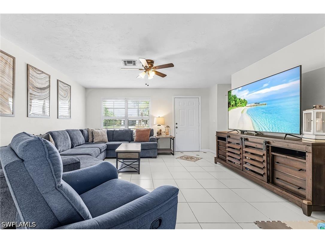 4564 Lakewood Boulevard Naples FL 34112 226023799 image5