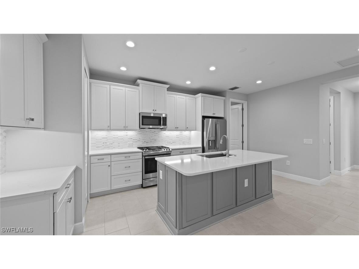 4564 Skysail Drive Naples FL 34120 225082140 image10