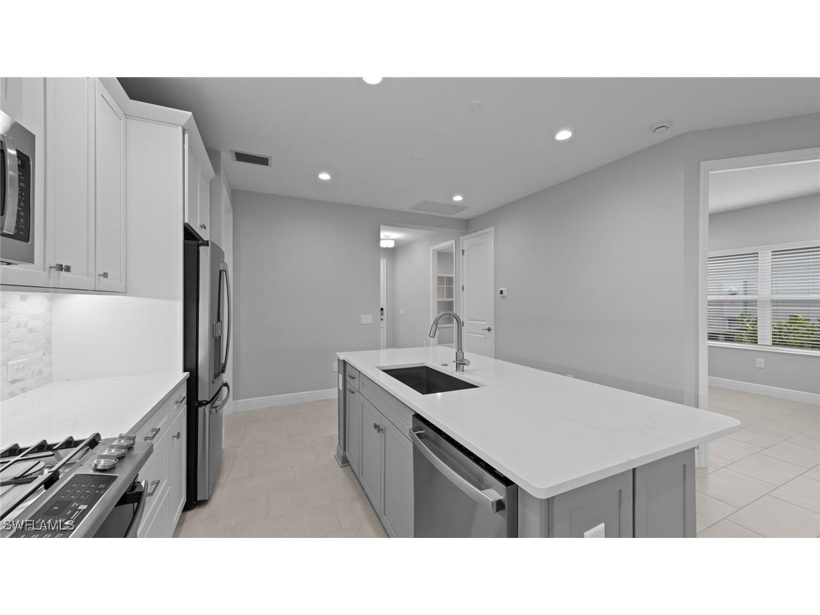 4564 Skysail Drive Naples FL 34120 225082140 image9