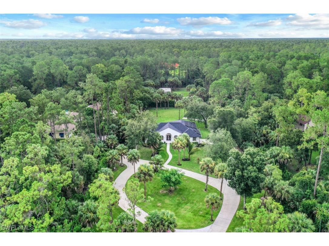 4565 7th Avenue SW Naples FL 34119 224003952 image1