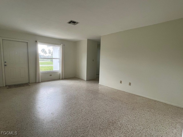 4566 Seminole Street Fort Myers FL 33905 2025004353 image2