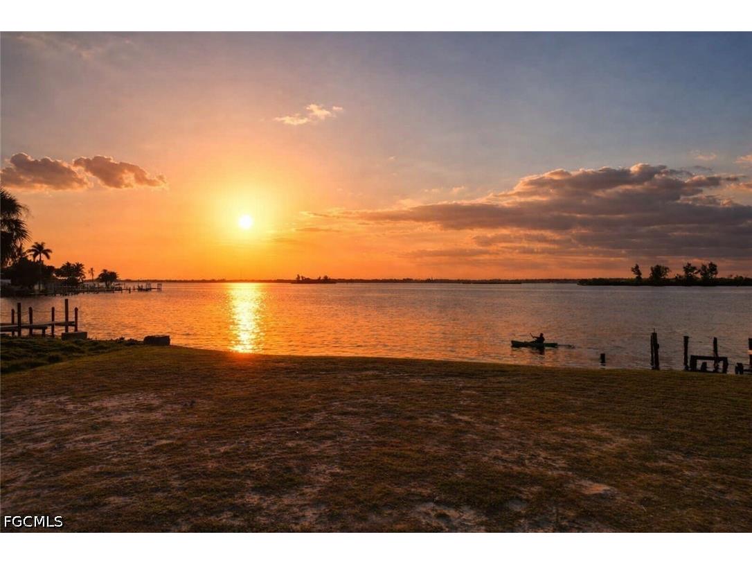 4567 E Riverside Drive Fort Myers FL 33905 2026019565 image19