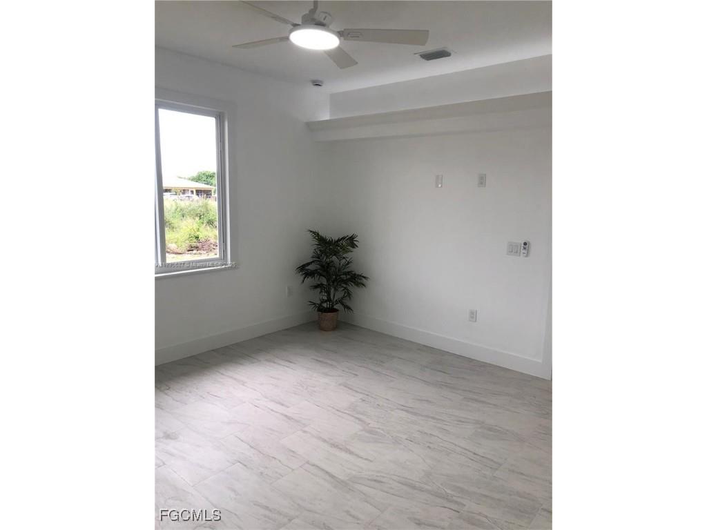 4568/4570 Golfview Boulevard Lehigh Acres FL 33973 2025017517 image8