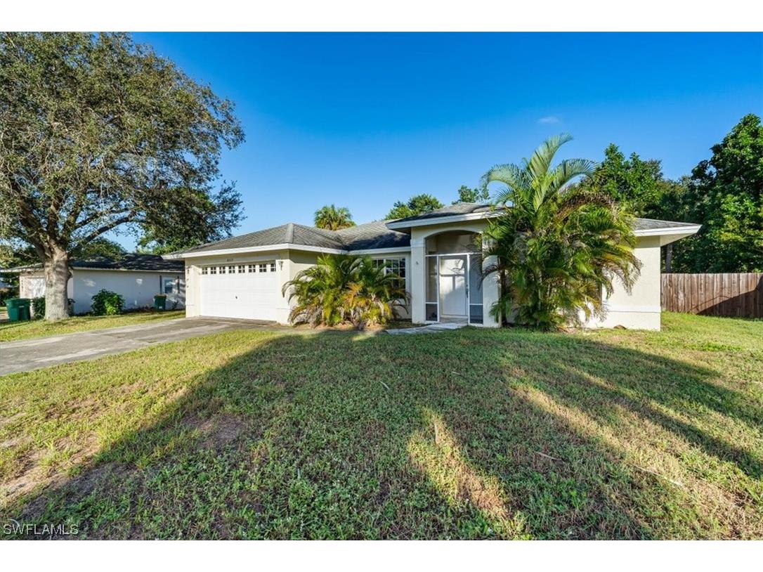 4569 26th Place SW Naples FL 34116 223086607 image1