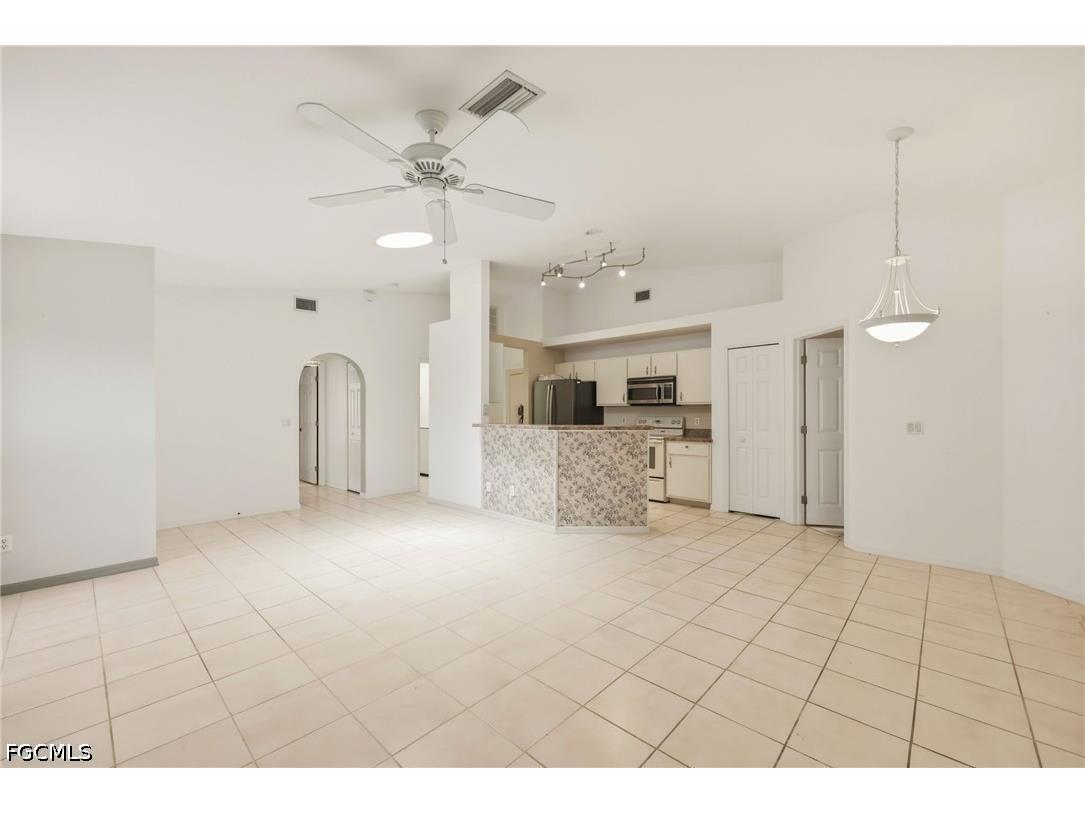 457 Bethany Village Circle Lehigh Acres FL 33936 2026026797 image8