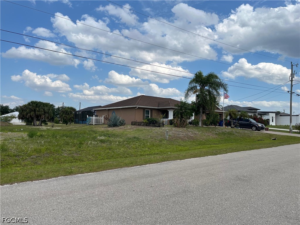457 Petite Avenue Lehigh Acres FL 33974 2026018962 image4