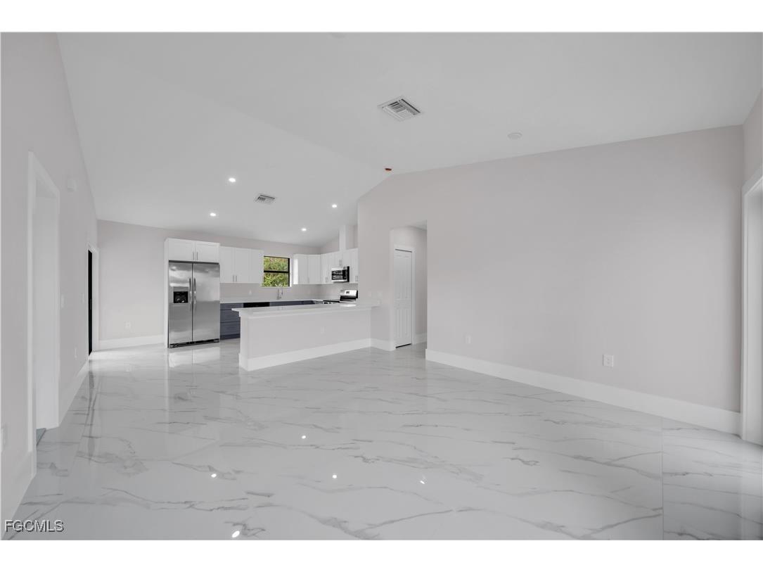 457 Woodman Drive Lehigh Acres FL 33972 2025011233 image6