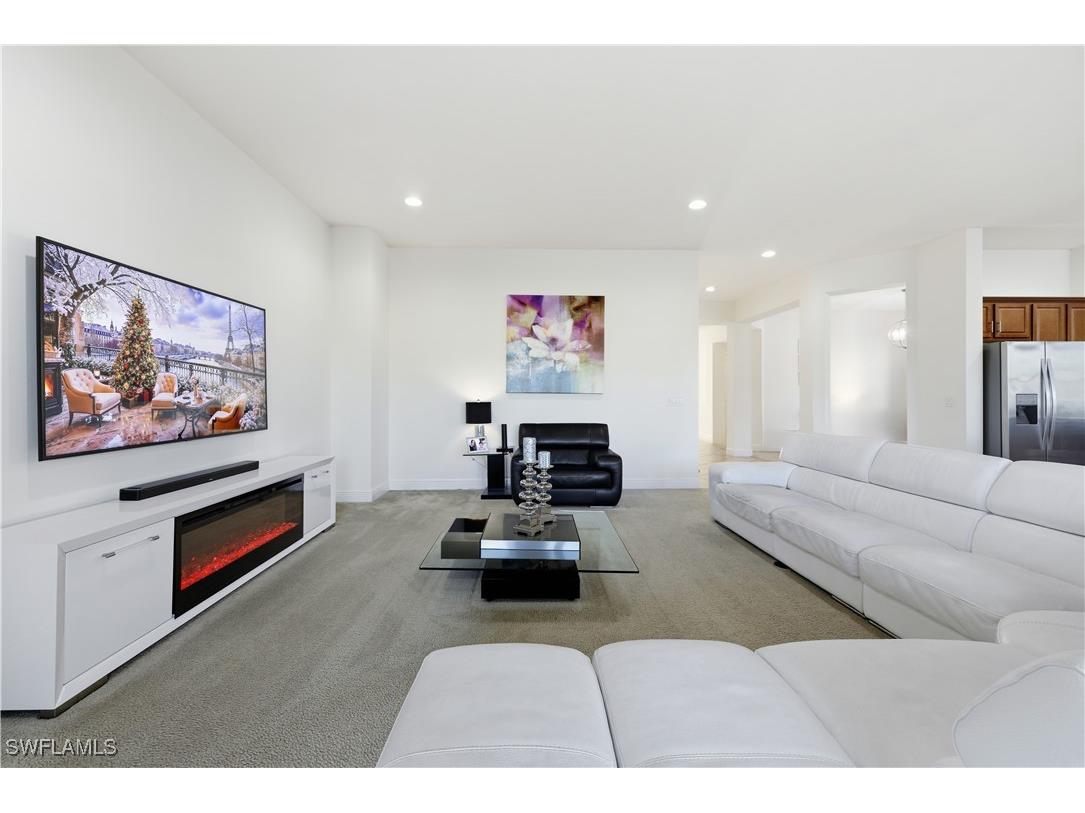 4573 Tamarind Way Naples FL 34119 225079730 image5