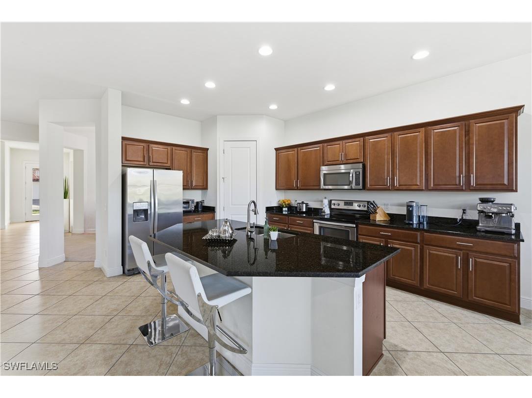 4573 Tamarind Way Naples FL 34119 225079730 image6