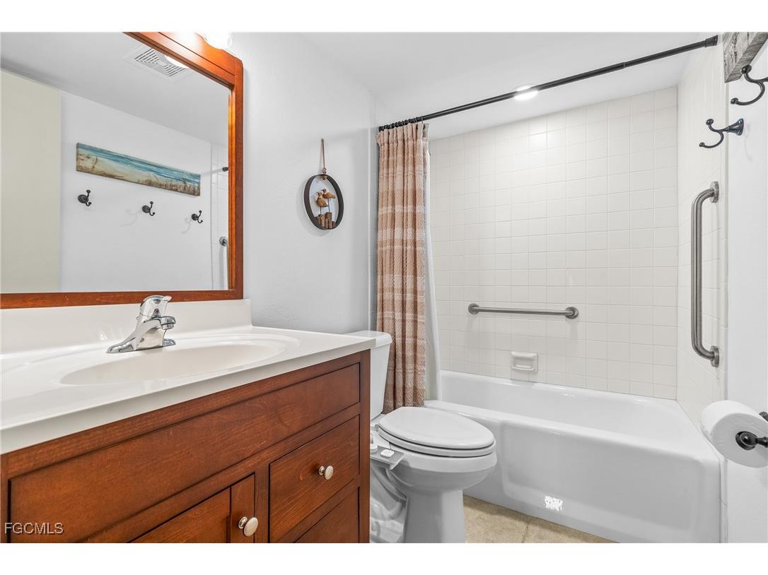 4574 Trawler Court #101 Fort Myers FL 33919 2025012676 image28