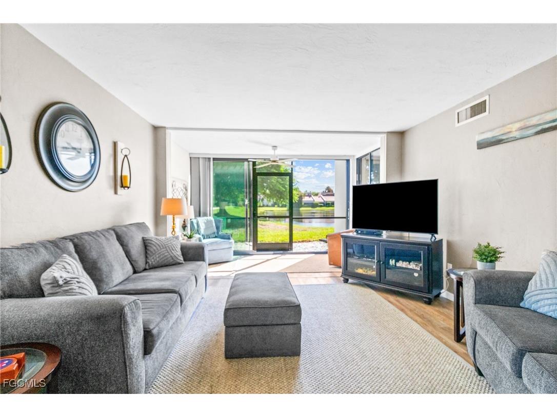 4574 Trawler Court #101 Fort Myers FL 33919 2025012676 image4
