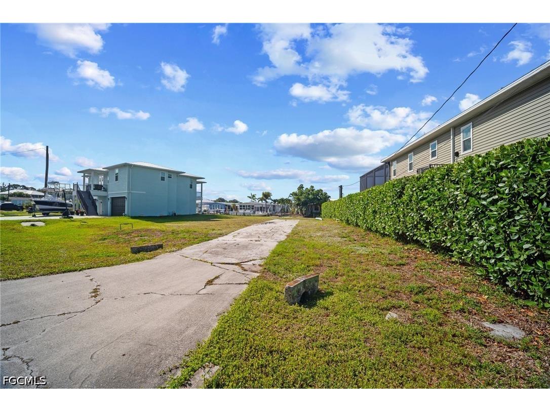 4575 Spring Creek Drive Bonita Springs FL 34134 2026021082 image13