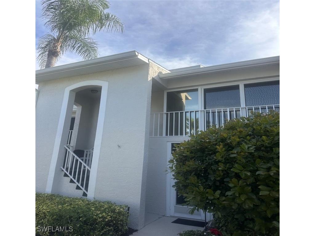 458 Country Hollow Court #H204 Naples FL 34104 225076625 image1