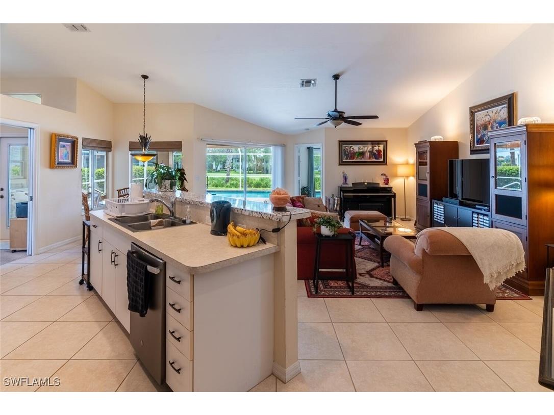 458 Countryside Drive Naples FL 34104 225064904 image9