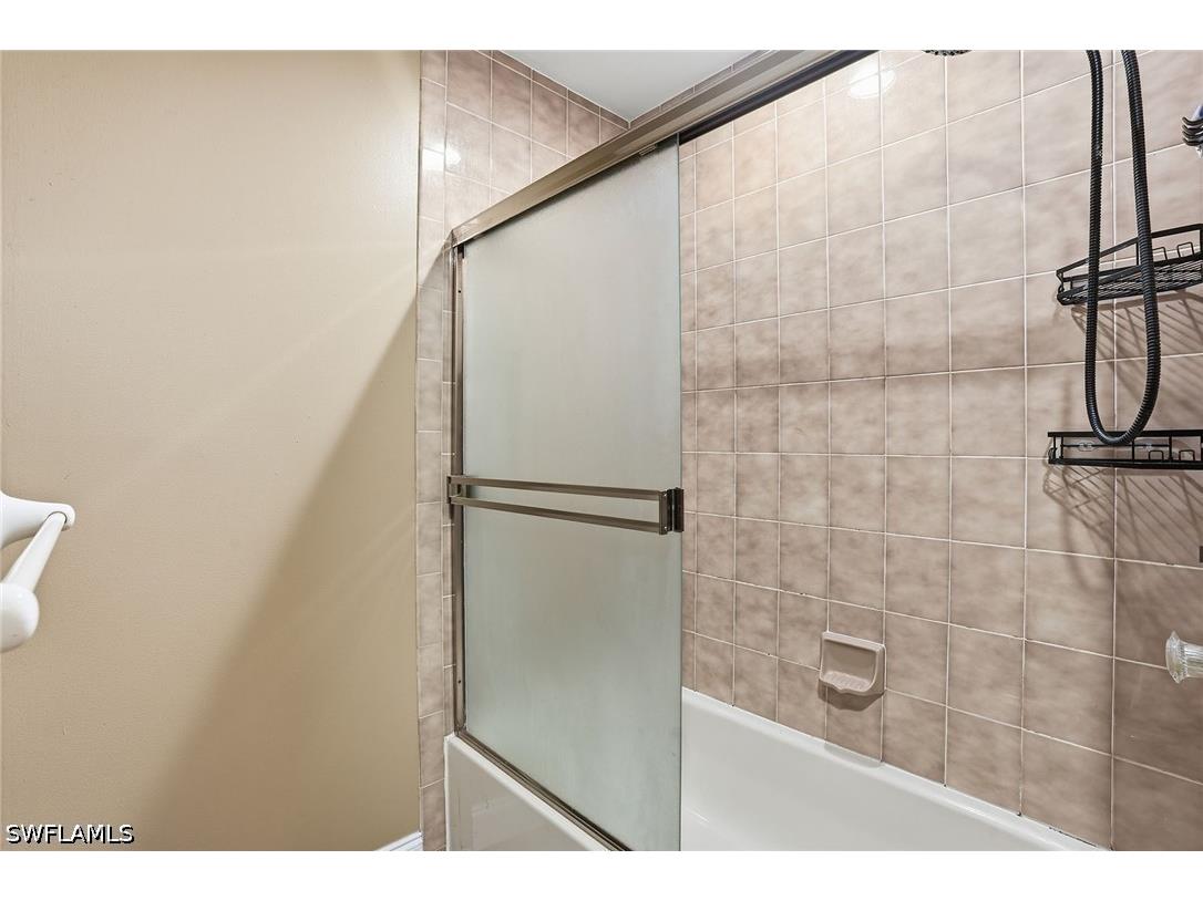 4581 Chippendale Drive Naples FL 34112 226012938 image22