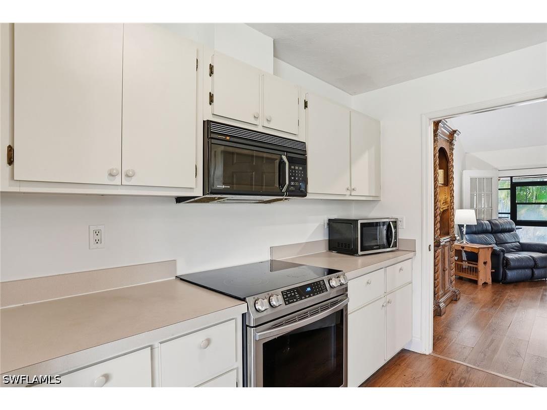 4581 Chippendale Drive Naples FL 34112 226012938 image8