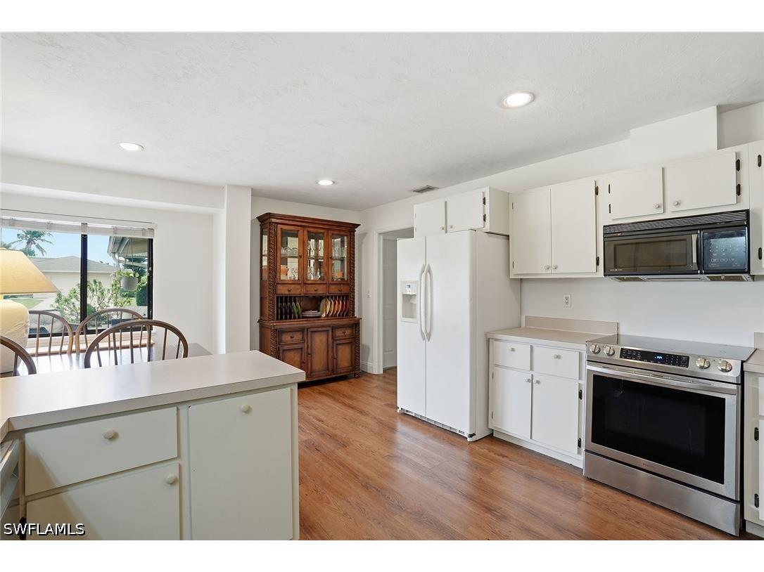 4581 Chippendale Drive Naples FL 34112 226012938 image9