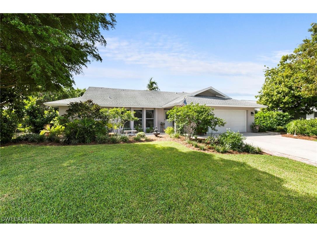 4584 Chippendale Drive Naples FL 34112 223064010 image1