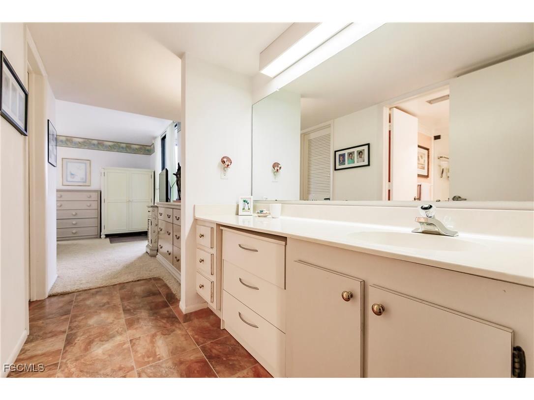 4585 Trawler Court #302 Fort Myers FL 33919 2025017168 image16