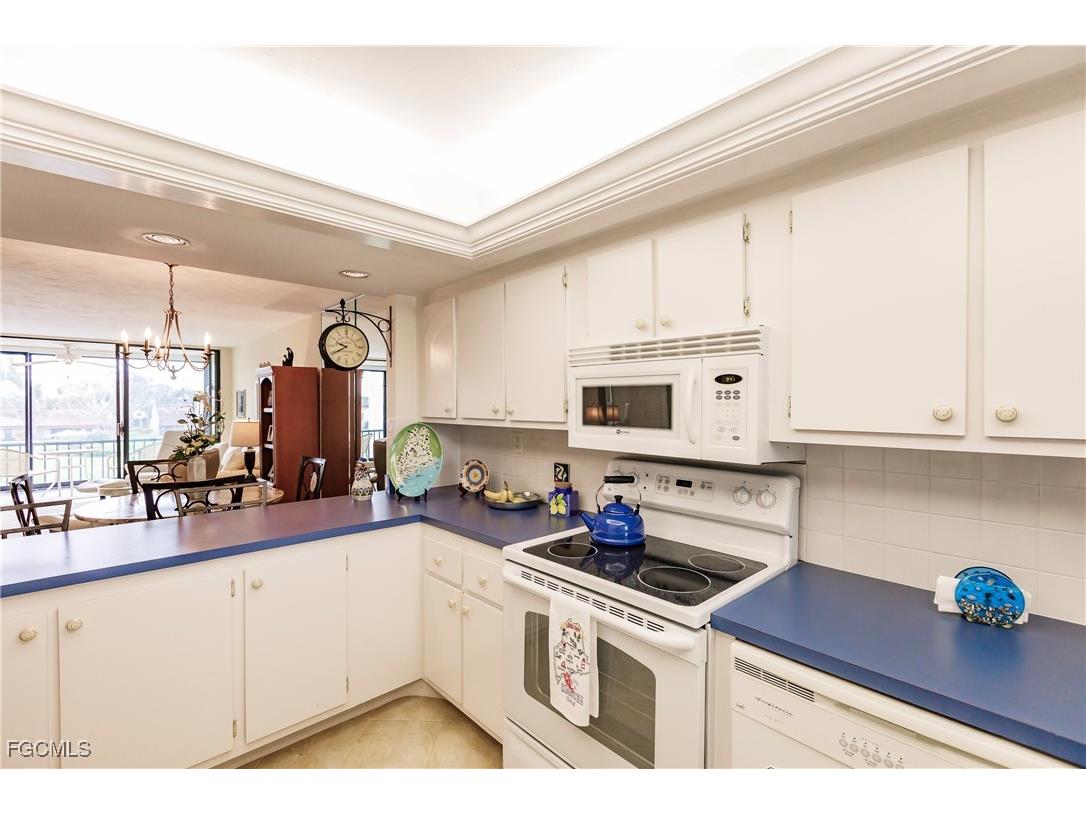 4585 Trawler Court #302 Fort Myers FL 33919 2025017168 image9