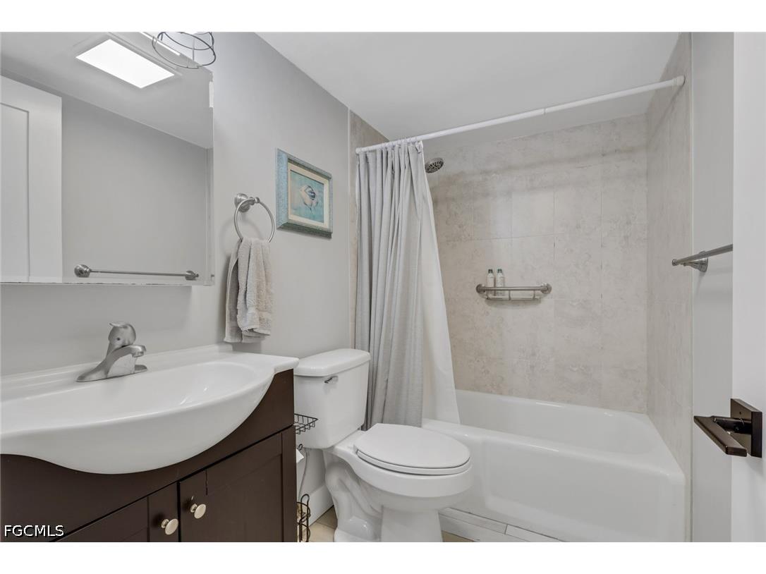 4586 Trawler Court #305 Fort Myers FL 33919 2026019928 image10