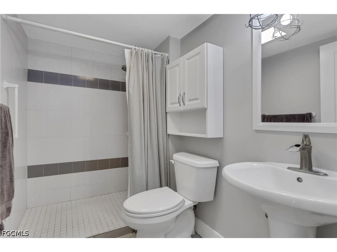 4586 Trawler Court #305 Fort Myers FL 33919 2026019928 image14
