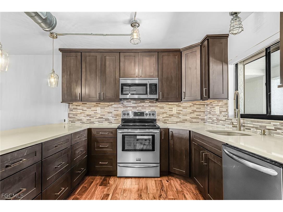 4586 Trawler Court #404 Fort Myers FL 33919 2026013013 image2