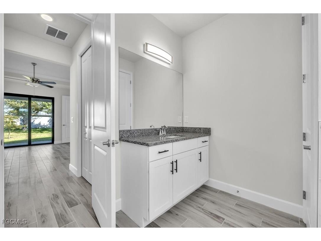 459 NE 2nd Place Cape Coral FL 33909 225033889 image18