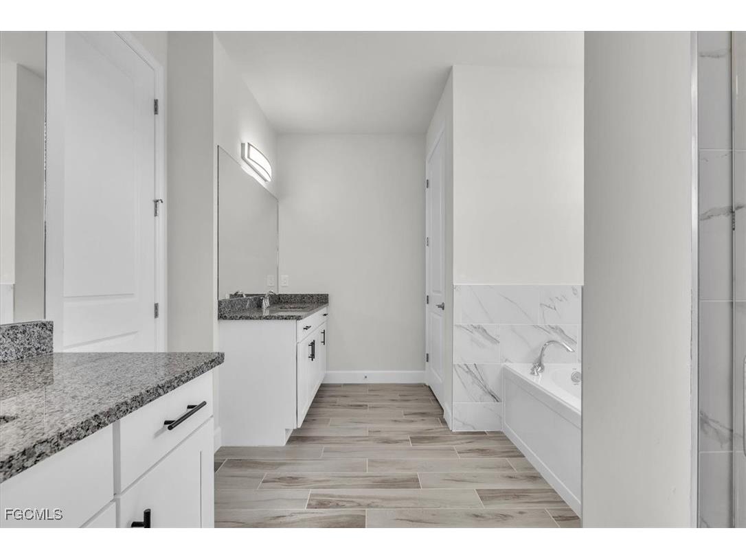459 NE 2nd Place Cape Coral FL 33909 225033889 image21